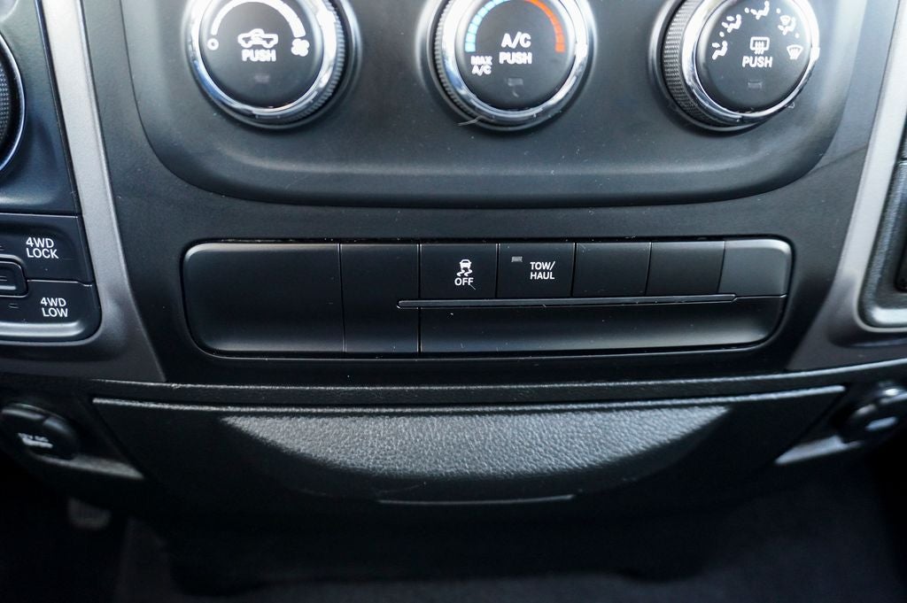 2023 RAM 1500 Classic SLT Integrated Voice Command w/Bluetooth & ParkView Re