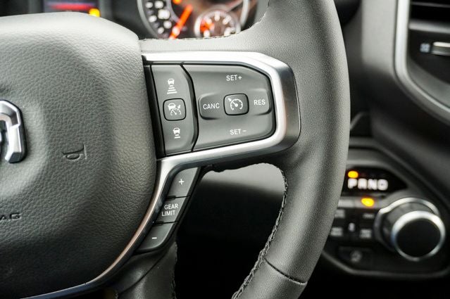 2025 RAM 1500 Big Horn/Lone Star Integrated Voice Command w/Bluetooth