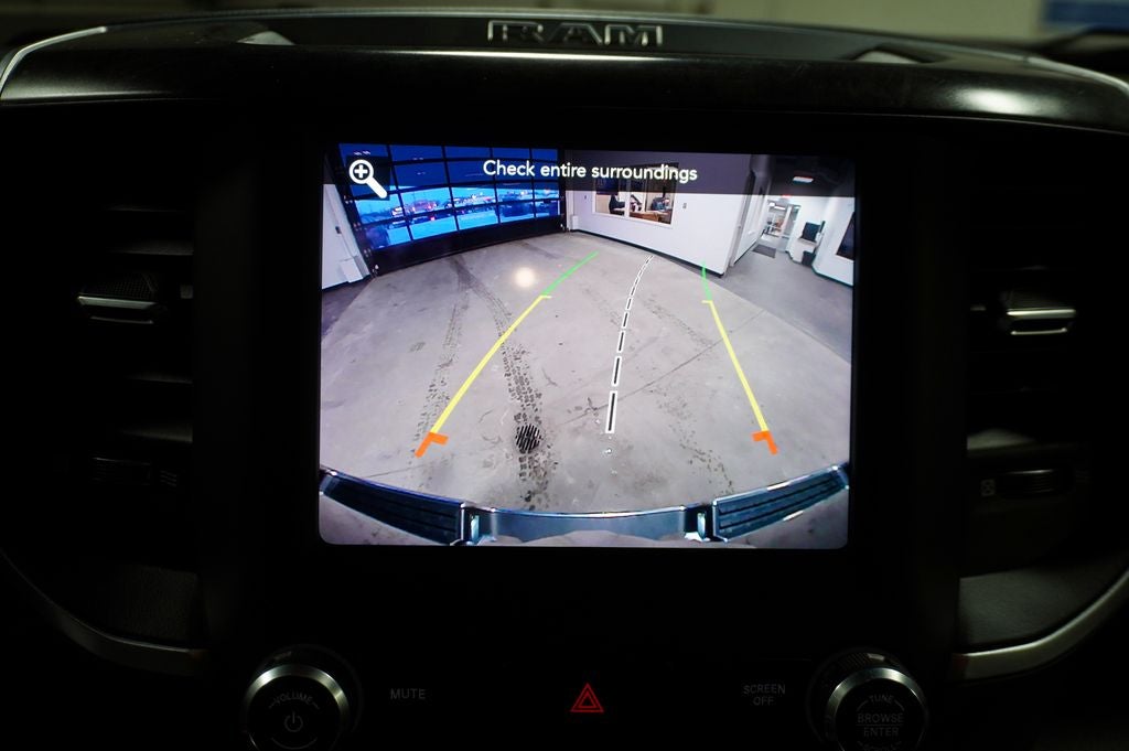 2021 RAM 1500 Big Horn/Lone Star Integrated Voice Command w/Bluetooth &Uconnect 4 w