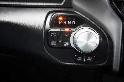 2023 RAM 1500 Rebel 12" Touchscreen Display & Apple CarPlay/Android Au