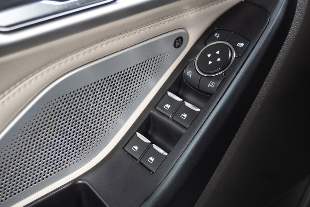 2020 Ford Explorer Platinum 10.1" LCD Capacitive Portrait Touchscreen