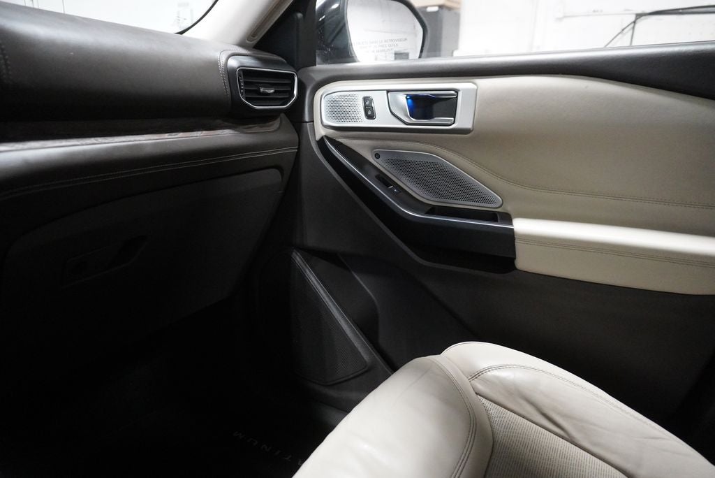 2020 Ford Explorer Platinum 10.1" LCD Capacitive Portrait Touchscreen