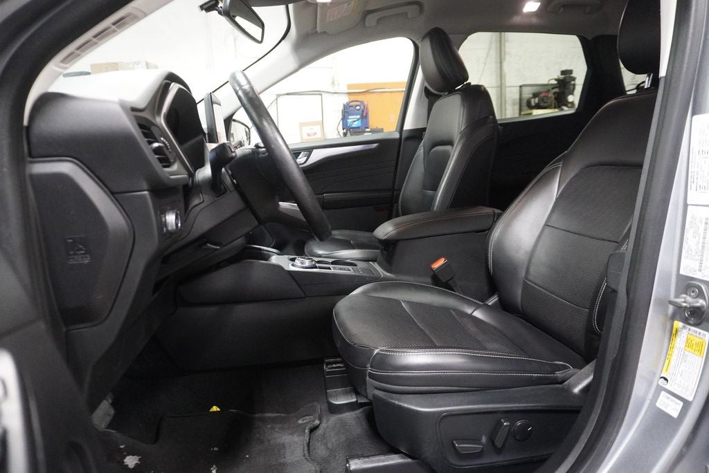 2021 Ford Escape Hybrid Titanium