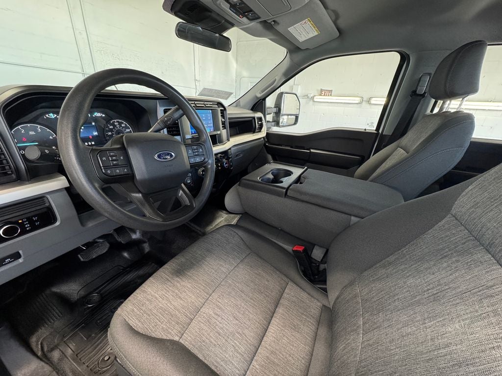 2023 Ford F-250SD XL GVWR: 10,000 lb Payload Package