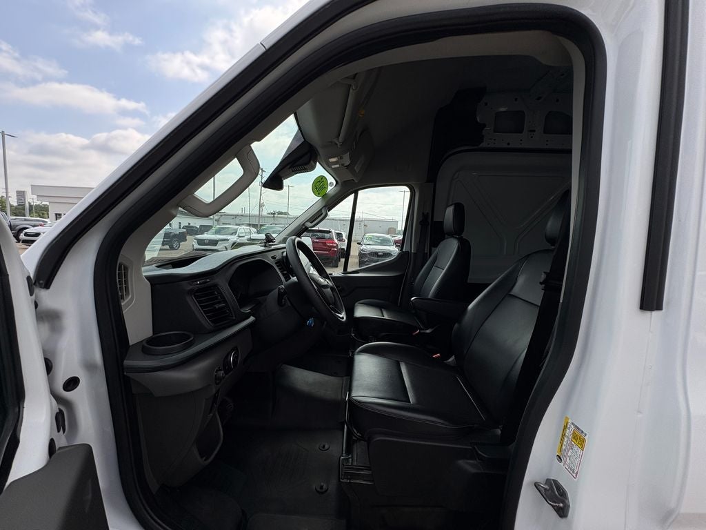 2025 Ford Transit-250 Base