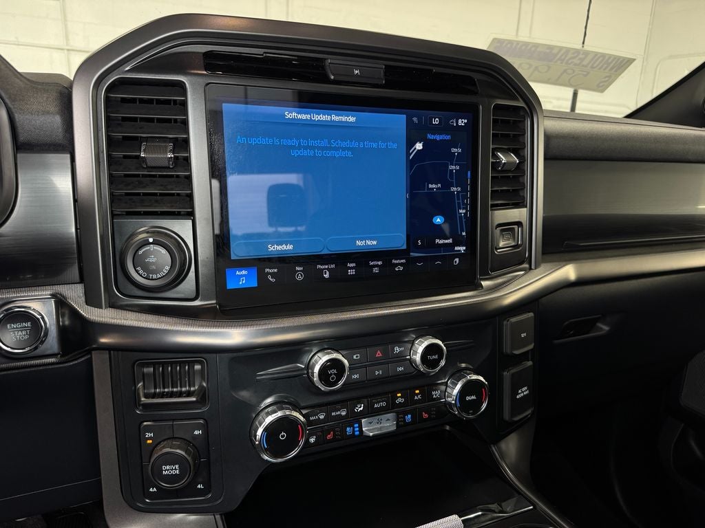 2025 Ford F-150 Lariat Navigation system