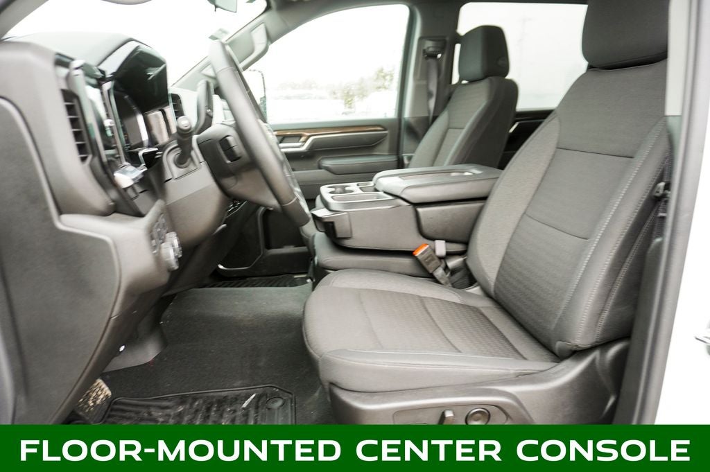 2025 Chevrolet Silverado 2500HD LT Navigation System & Apple CarPlay/Android Auto