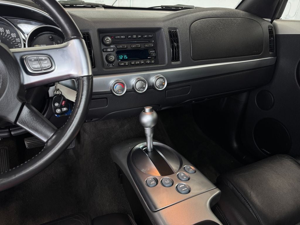 2004 Chevrolet SSR Base