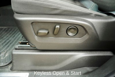 2025 Chevrolet Silverado 1500 LT Navigation System & 12.3" Multicolor Reconfigurabl