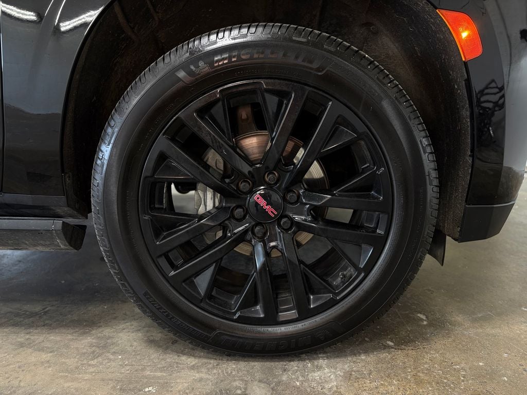 2023 GMC Yukon Denali Dual DVD's