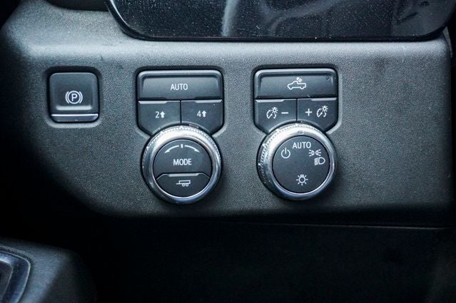 2024 GMC Sierra 1500 SLE Navigation System & Backup Cam