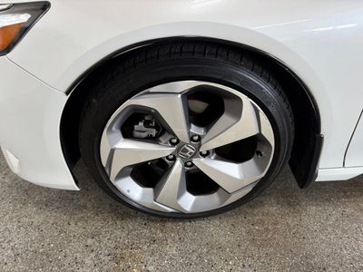 2018 Honda Accord Touring Power moonroof