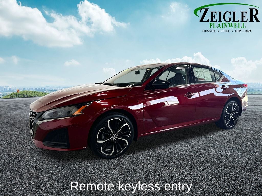 2024 Nissan Altima 2.5 SR Moonroof