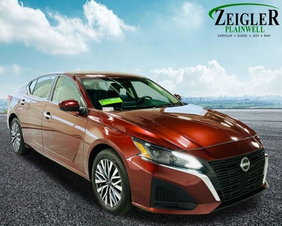 2023 Nissan Altima 2.5 SV Apple Car Play