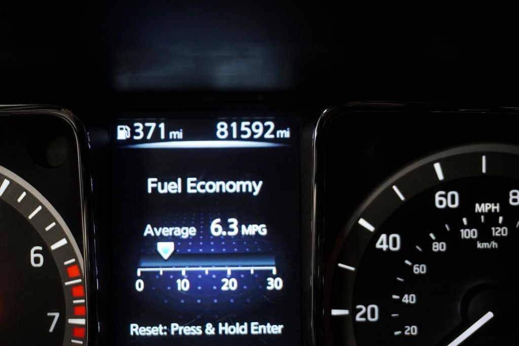 2018 Nissan Titan SV Backup Camera & Blue Tooth