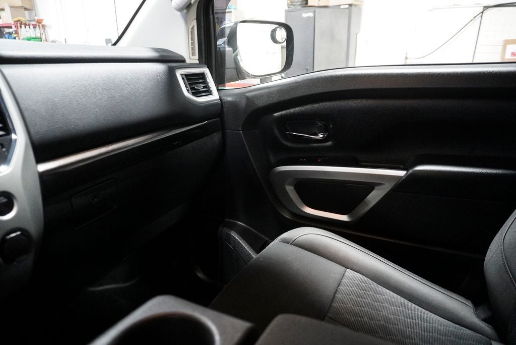 2018 Nissan Titan SV Backup Camera & Blue Tooth