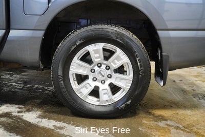 2018 Nissan Titan SV Backup Camera & Blue Tooth