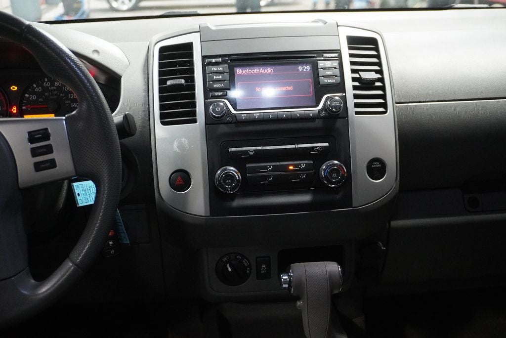 2016 Nissan Frontier SV Remote keyless entry