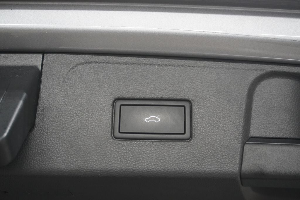 2021 Volkswagen Atlas 3.6L V6 SEL Premium R-Line