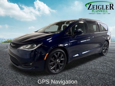 2018 Chrysler Pacifica Touring L Plus S Appearance Package