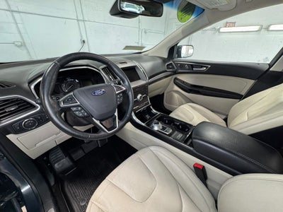 2019 Ford Edge Titanium Panoramic Vista Roof