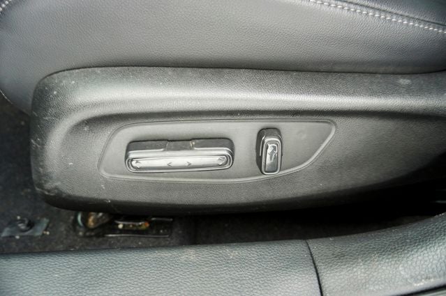 2022 Honda Civic Touring Navigation System & Power moonroof