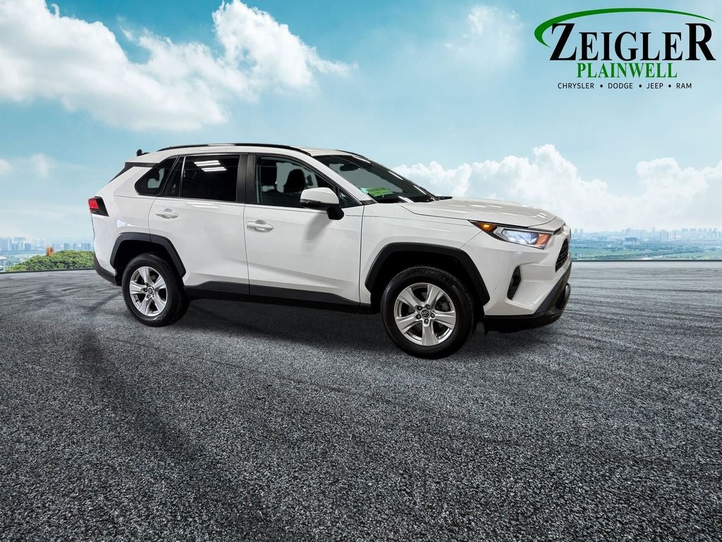 2020 Toyota RAV4 XLE