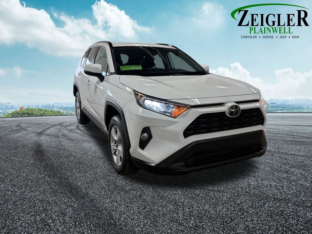 2020 Toyota RAV4 XLE