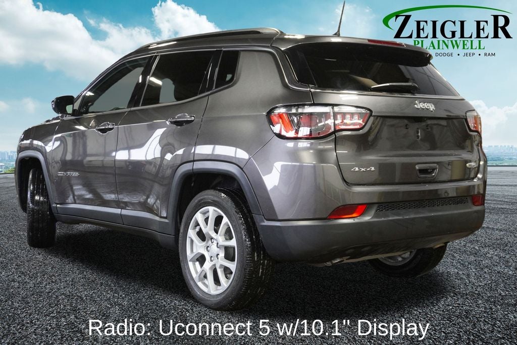 2023 Jeep Compass Latitude Lux Apple CarPlay/Android Auto