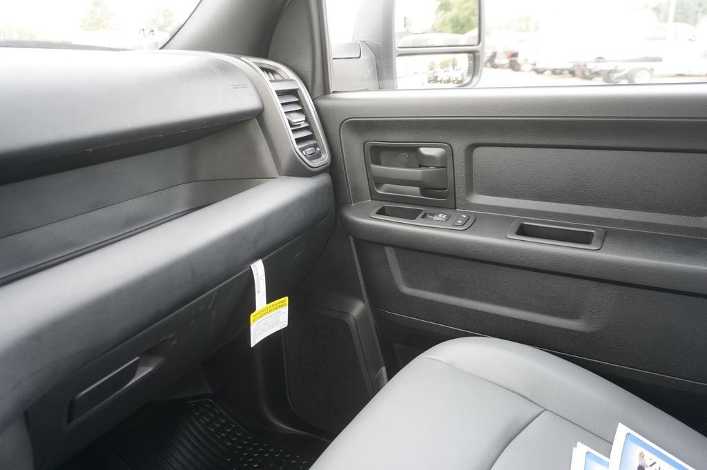 2023 RAM 3500 Tradesman Navigation System & Bluetooth Handsfree Phone & Au