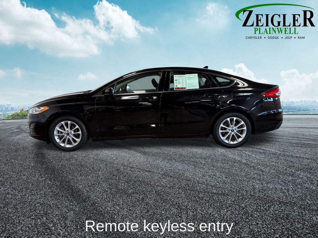 2020 Ford Fusion SE Power Moonroof