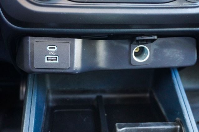 2024 Ford Maverick XL Blue Tooth & Backup Camera