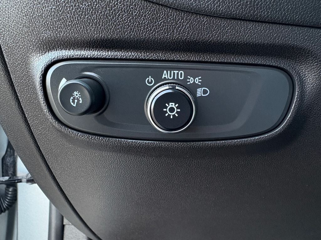 2023 Chevrolet Equinox LS Wireless Apple CarPlay/Wireless Android Auto