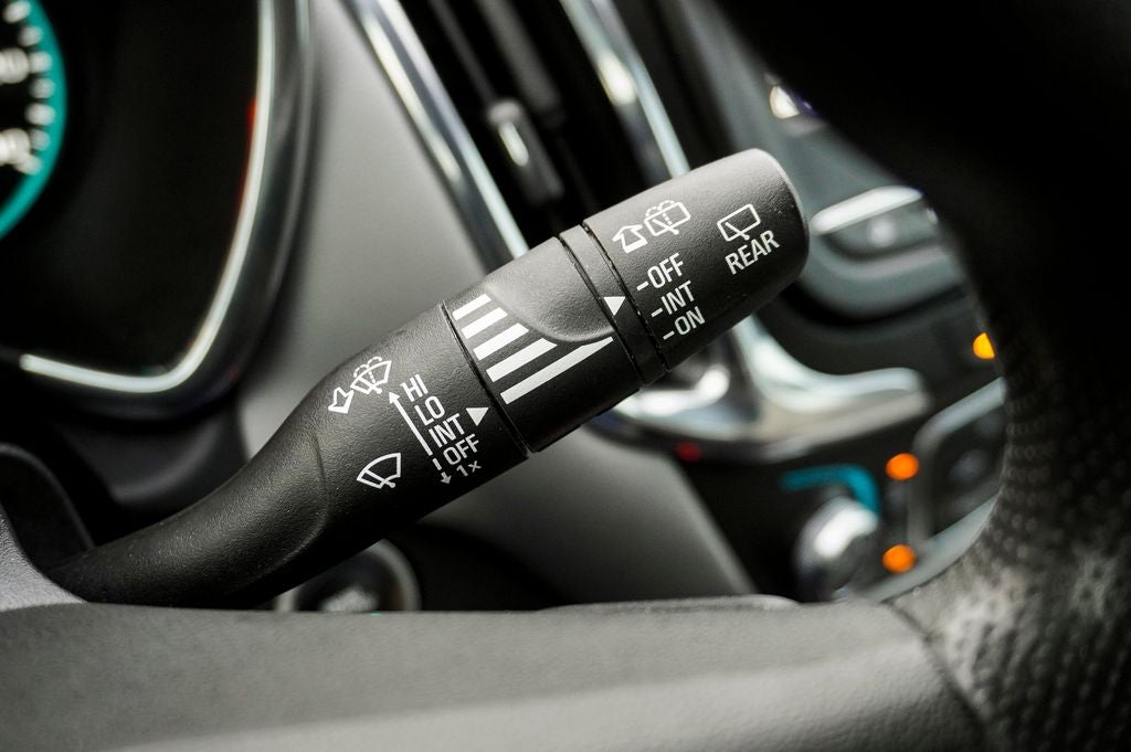 2023 Chevrolet Equinox LS Wireless Apple CarPlay/Wireless Android Auto