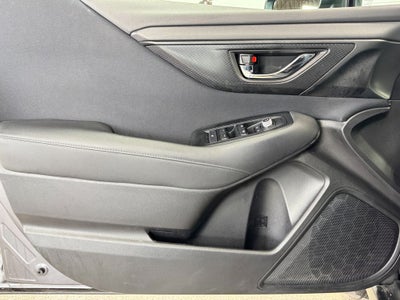 2024 Subaru Outback Premium Alloy wheels