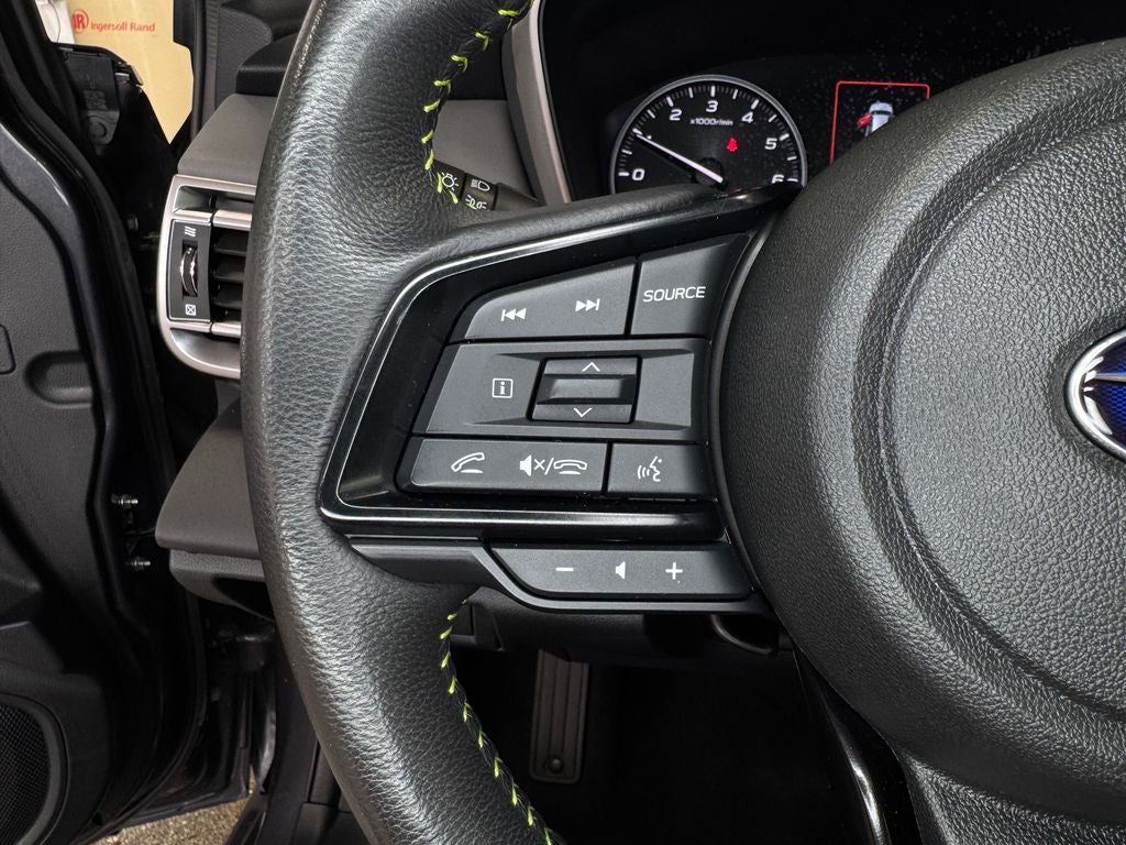 2025 Subaru Outback Onyx Edition Power moonroof