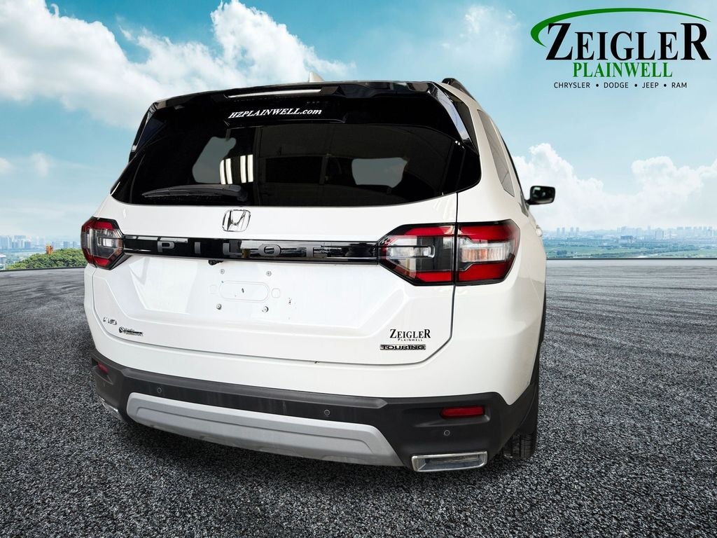 2023 Honda Pilot Touring