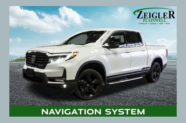 2022 Honda Ridgeline Black Edition Power moonroof & Navigation System