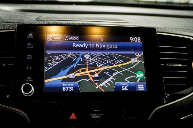 2022 Honda Ridgeline Black Edition Power moonroof & Navigation System