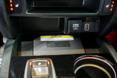 2022 Honda Ridgeline Black Edition Power moonroof & Navigation System