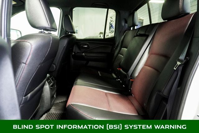 2022 Honda Ridgeline Black Edition Power moonroof & Navigation System