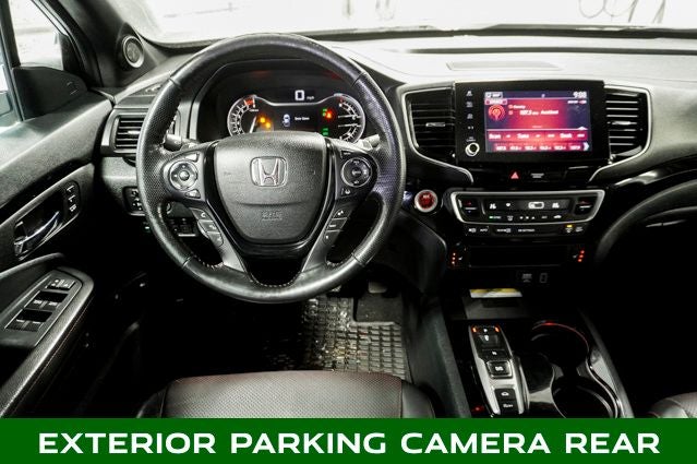2022 Honda Ridgeline Black Edition Power moonroof & Navigation System