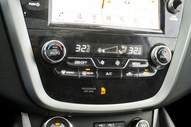 2024 Nissan Murano SL Power moonroof & Navigation System