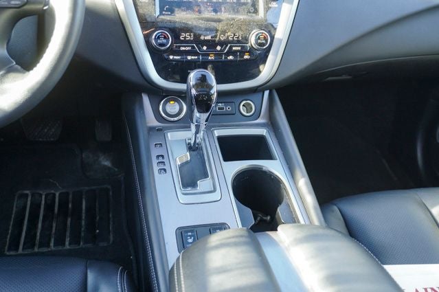 2024 Nissan Murano SL Power moonroof & Navigation System