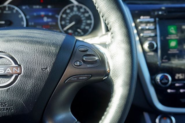 2024 Nissan Murano SL Power moonroof & Navigation System