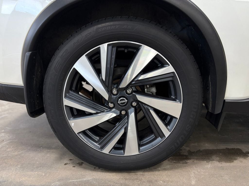 2024 Nissan Murano SL Power moonroof & Navigation System