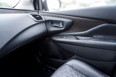 2021 Nissan Murano Platinum Power moonroof & Navigation System