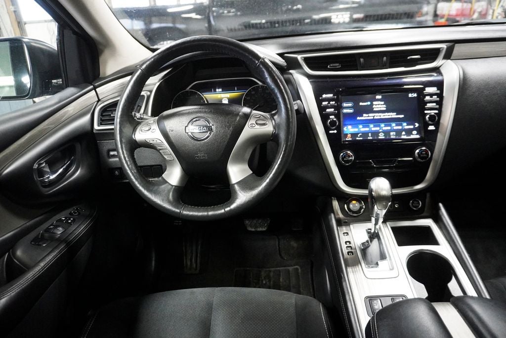 2018 Nissan Murano SV Navigation System & Power Panoramic Moonroof