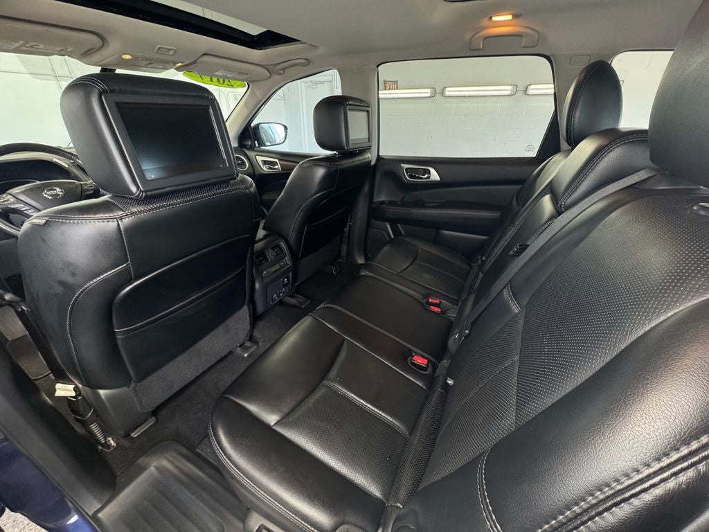 2017 Nissan Pathfinder Platinum