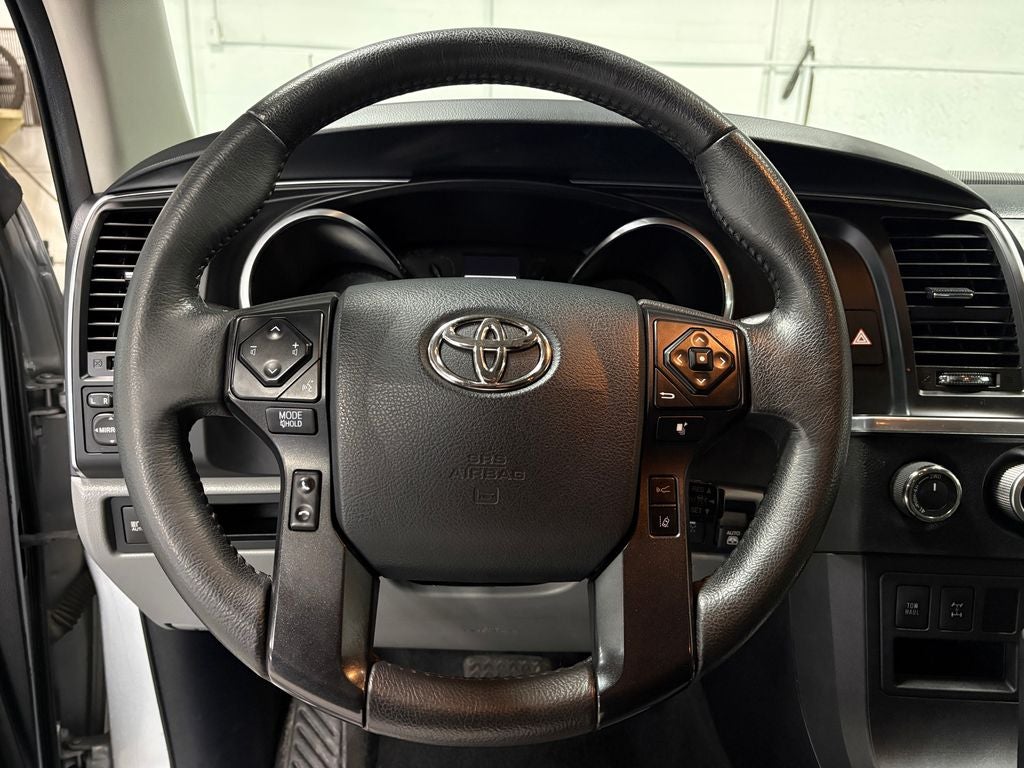 2020 Toyota Sequoia Limited Power moonroof